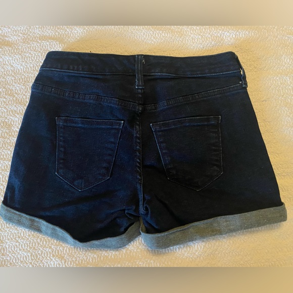 Universal thread, mid rise Shorty. 00/24. Excellent condition. - Picture 4 of 4